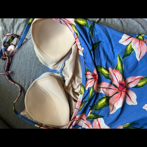 Isabel Maternity one piece floral bathing suit - Picture 3 of 8